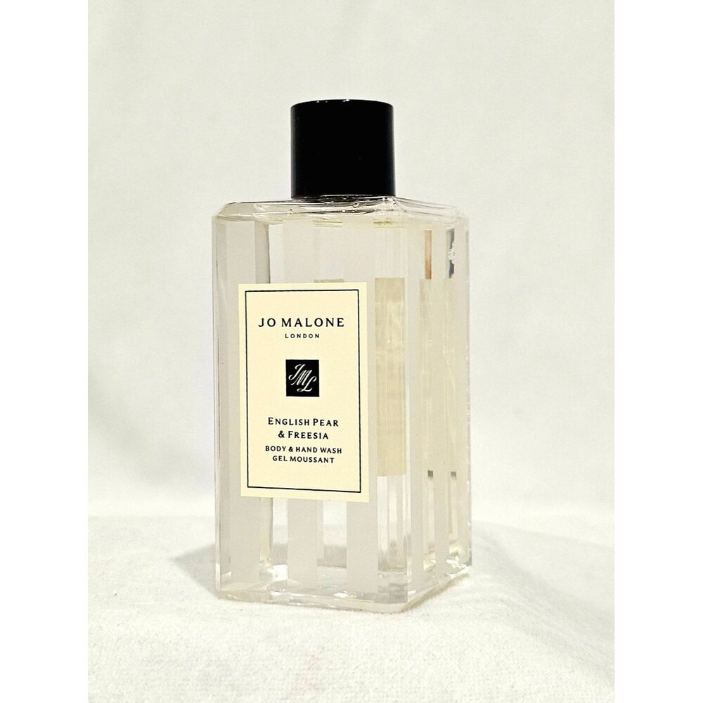 New Jo Malone London English Pear & Freesia Body & Hand Wash.